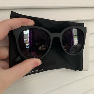 Quay Australia black round sunglasses